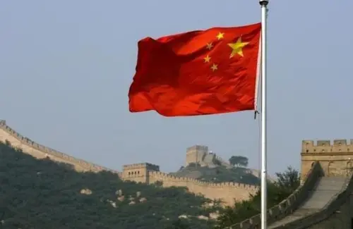 China Terapkan Pemeriksaan Ponsel untuk Pelintas Batas Mulai 15 September 2026
