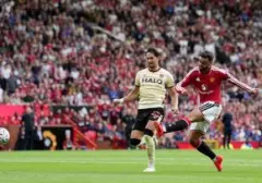 Bruno Fernandes Hat-trick, Manchester United Raih Kemenangan Perdana Liga Inggris atas Ipswich 5-2