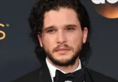 Kit Harington Gantikan Nicholas Hoult Perankan Gilderoy Lockhart di Serial Harry Potter