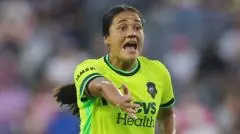 Manchester United Selangkah Lagi Dapatkan Bek Meksiko, Rebeca Bernal