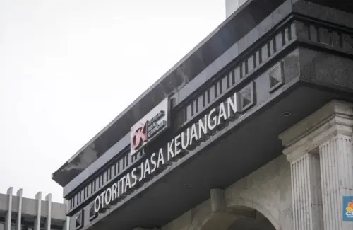 OJK Beri Sanksi Ratusan Pelaku Pasar Modal, Termasuk Emiten Grup Bakrie dan Salim