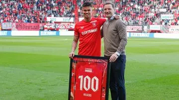 Mees Hilgers Resmi Merapat ke Heerenveen, Perkuat Lini Belakang di Musim 2026/2027
