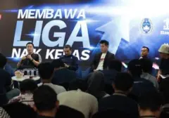 Perubahan Paradigma Liga Sepak Bola Indonesia: Perspektif Persipura dan Persik