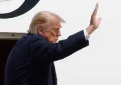 Trump Imbau Perusahaan Kanada Relokasi ke AS, Tawarkan Kebebasan Tarif