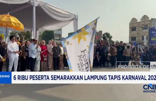 Ribuan Peserta Ramaikan Lampung Tapis Karnaval 2026
