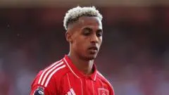 AC Milan Permanenkan Omari Hutchinson dari Nottingham Forest dengan Status Pinjaman