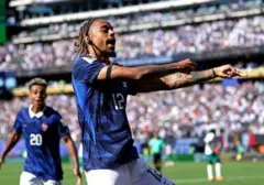 Liverpool Pastikan Kehadiran Barcola, Tahan Gakpo dari Manchester City
