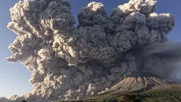 Status Siaga, 2.451 Warga Sinabung Mengungsi Akibat Erupsi
