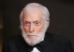 Kisah Dick Van Dyke: 100 Tahun Tetap Bugar dengan Kiat Sehat