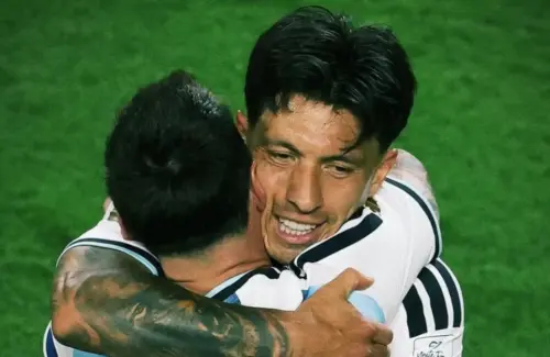 Lisandro Martinez Ungkap Kebanggaannya Bisa Berjuang Bersama Lionel Messi di Timnas Argentina