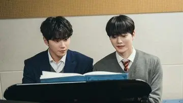 Song Kang dan Lee Jun-young Adu Bakat dalam "Four Hands Two Sonatas"