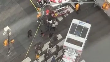 Tragedi di Times Square: Penikaman Brutal Renggut Nyawa dan Lukai Warga