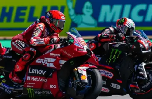 Turbulensi Lintasan Lurus Aragon Buat Marc Marquez Merasa Duel dengan Bezzecchi Menakutkan