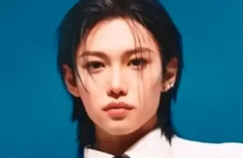Felix Stray Kids Luncurkan Single Solo 'Slow It Down' di Proyek SKZ-PLAYER