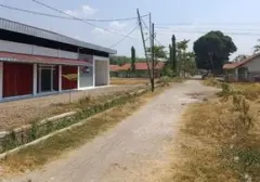 Konstruksi Koperasi Desa Merah Putih di Dekat Makam Cirebon Tuai Sorotan Warga