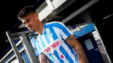 Gertjan Verbeek Geram Kepindahan Mees Hilgers ke FC Utrecht, Ungkap Alasan Tak Terduga
