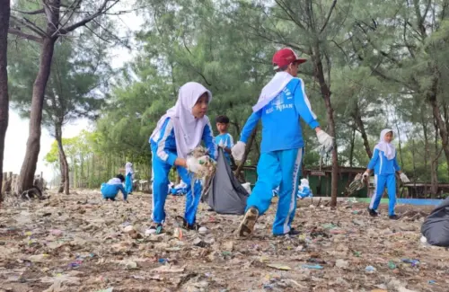 Ocean LiteraSEA PIS: Menanamkan Kepedulian Lingkungan Laut pada Generasi Muda