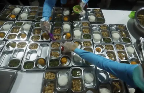 Anggaran Makan Bergizi Gratis 2027 Capai Rp232,5 Triliun dari Total Rp240,2 Triliun BGN