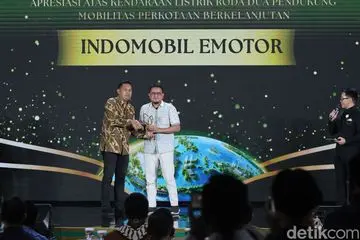 Indomobil eMotor Diberi Anugerah Ekonomi Hijau 2026