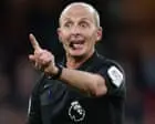 Mike Dean Ungkap Pengalaman Jadi Wasit dalam Podcast Jamie Vardy, Picu Kontroversi