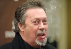 Aktor Tim Curry Meninggal Dunia di Usia 80 Tahun, Dunia Hiburan Berduka