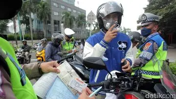 Polantas Dilarang Keras Bertransaksi dengan Warga Saat Bertugas