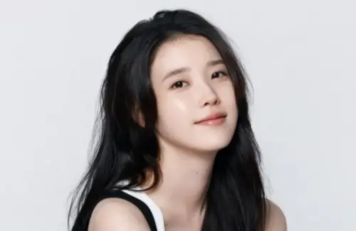 IU Hadirkan Teaser Menggoda untuk Single Digital Terbaru