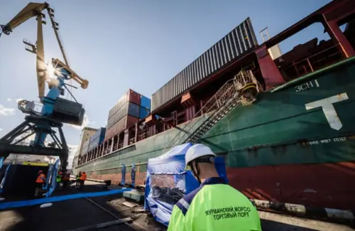 Lupakan Hormuz dan Suez, Rusia dan China Terobos Jalur Perdagangan Baru lewat Laut Arktik