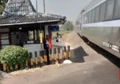Tabrakan Maut di Jember: Kereta Wijaya Kusuma Hantam Sedan, Sopir Selamat