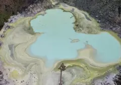 Kemarau Panjang Buat Air Kawah Putih Ciwidey Menyusut Drastis