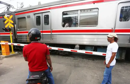 KAI Tingkatkan Layanan KRL Green Line dengan Penambahan 12 Rangkaian untuk Antisipasi Lonjakan Penumpang