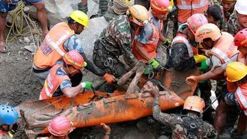 Dua Korban Selamat Usai 9 Hari Terperangkap Lumpur Banjir di PLTA Nepal