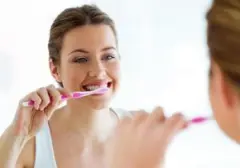 Dokter Ingatkan Manfaat Tak Membilas Sikat Gigi Hingga Tuntas: Fluoride Bekerja Lebih Lama