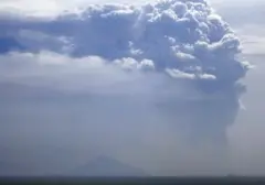 Abu Vulkanik Anak Krakatau Capai Jakarta dan Bengkulu