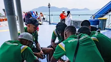 Perjalanan Darat-Laut Persebaya Surabaya dari Lampung Akibat Erupsi Gunung Anak Krakatau