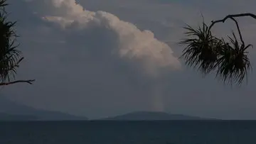 Kronologi Erupsi Gunung Anak Krakatau: Dari Aktivitas Meningkat hingga Semburan Lava