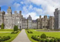 Ashford Castle Dinobatkan Sebagai Hotel Tercantik Dunia, Pesona 8 Abad Terpancar