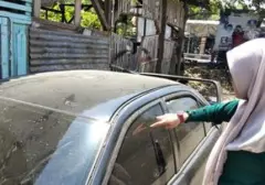 Hujan Abu Vulkanik Gunung Anak Krakatau Melanda Banten, Jakarta, dan Jabar: Pentingnya Penggunaan Masker yang Tepat