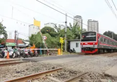 Anak Krakatau Berstatus Siaga, Operasional Commuter Line Merak-Basoetta Tetap Lancar