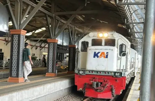 Jadwal Penerbangan Terganggu Erupsi Krakatau, KAI Malang Siapkan Kereta Tambahan