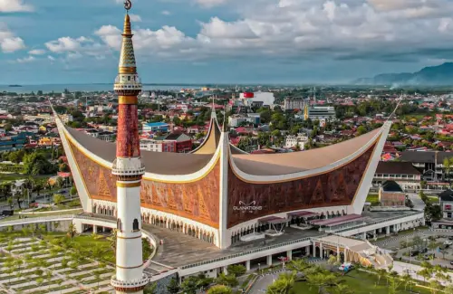 Jadwal Lengkap Shalat Majalengka Senin, 7 September 2026