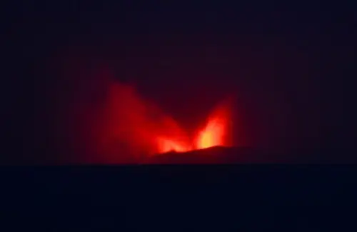 Gunung Anak Krakatau Kembali Meletus, PVMBG Pertahankan Status Siaga