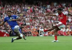 Arsenal Puncaki Klasemen Liga Inggris Usai Bantai Chelsea, MU Tertahan
