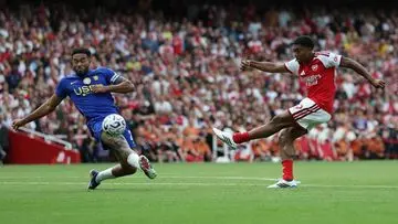 Arsenal Puncaki Klasemen Liga Inggris Usai Bantai Chelsea, MU Tertahan
