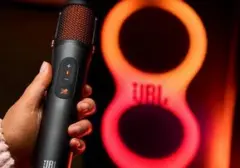 JBL Hadirkan Mikrofon Karaoke AI, Ubah Speaker Biasa Jadi Arena Duet Digital