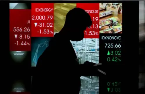 Indeks Saham Ditutup Melemah di Awal Pekan, Sektor Keuangan Jadi Penekan Utama