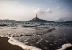 Pantauan Kapal Perang TNI Ungkap Aktivitas Terbaru Gunung Anak Krakatau Pascabanjir Bandang