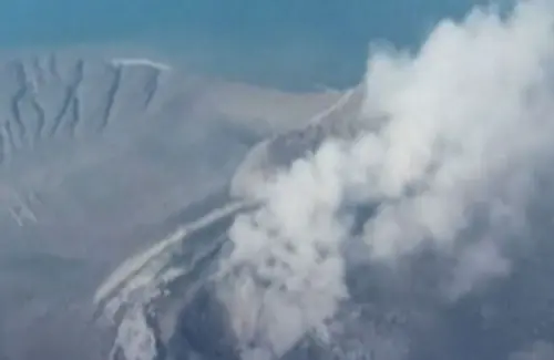 BMKG Pantau Pergerakan Abu Vulkanik Gunung Anak Krakatau ke Selatan dan Barat Daya