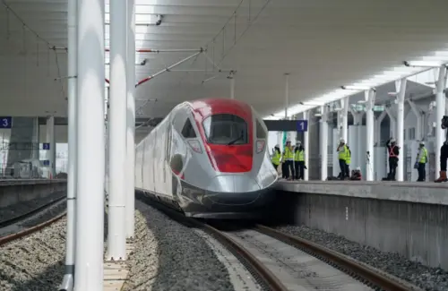 Utang Kereta Cepat Whoosh Direstrukturisasi, Pelunasan Hingga 80 Tahun