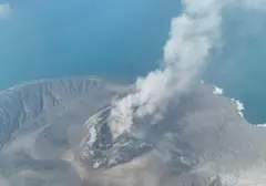 Erupsi Gunung Anak Krakatau Uji Ketahanan Ekosistem dan Biodiversitas
